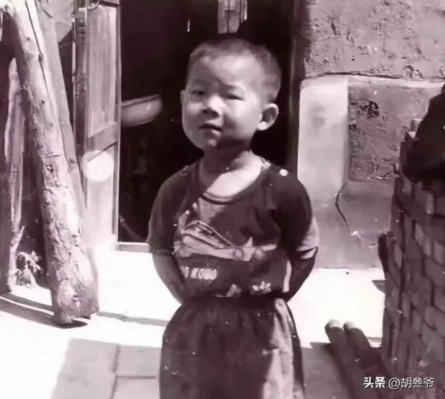 岳云鹏自曝母亲患尿毒症 每天透析、又患疱疹 岳云鹏自曝母亲患尿毒症 每天透析、又患疱疹