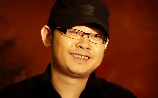 抛下40天女儿与人私奔 刀郎前妻见夫爆红找上门 抛下40天女儿与人私奔 刀郎前妻见夫爆红找上门