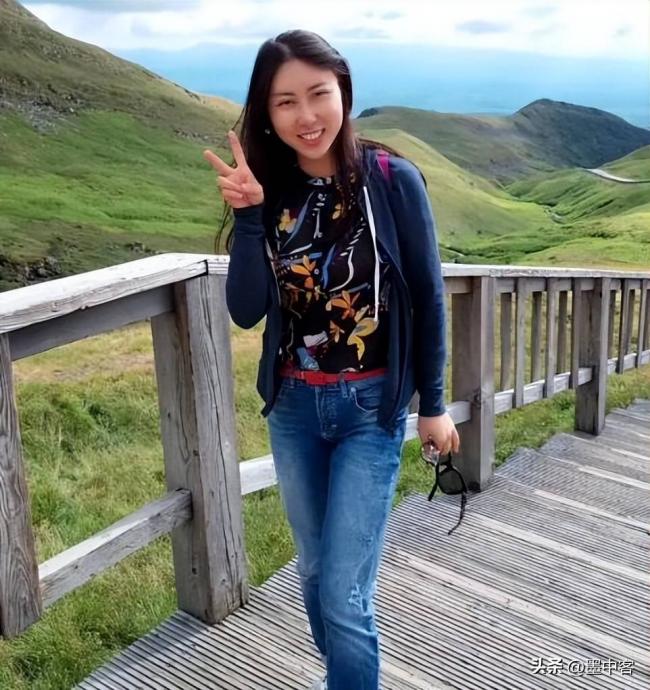 贾浅浅,好一招金蝉脱壳 贾浅浅,好一招金蝉脱壳