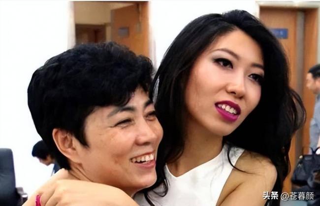 曲婉婷再传噩耗,患癌只是其一 曲婉婷再传噩耗,患癌只是其一