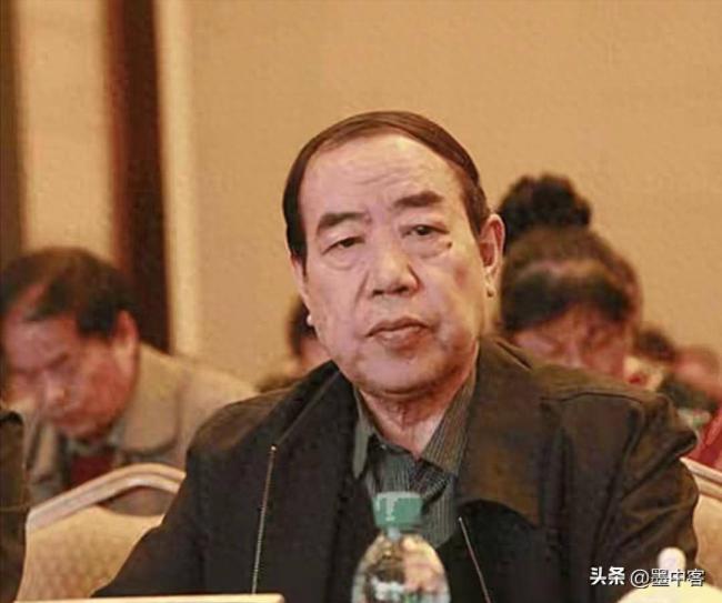 这次栽了:贾平凹公器私用,十年疯狂变现千万 这次栽了:贾平凹公器私用,十年疯狂变现千万