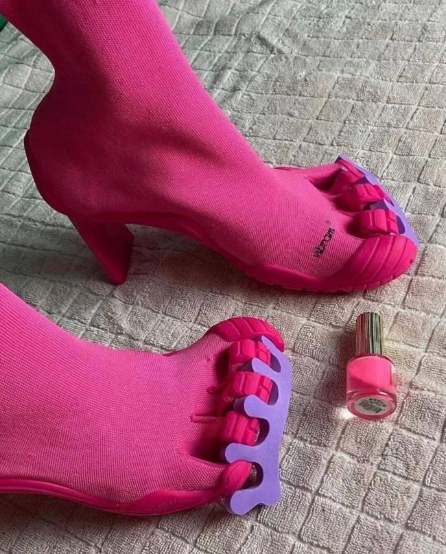 ���Ƴ�������Ь 8800Ԫ ������Ь�� ���в�����