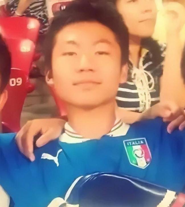 白岩松藏了28年的儿子,竟成央视最不敢惹的人 白岩松藏了28年的儿子,竟成央视最不敢惹的人