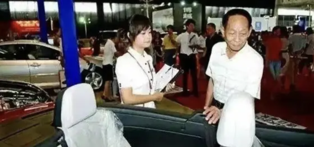 ����Ŀ����ǣ�Τ��İ׿�ˮ