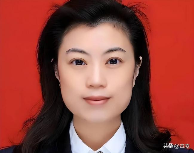 ��Ů������浾����������ʣ�����һ��ġ���ɫ��