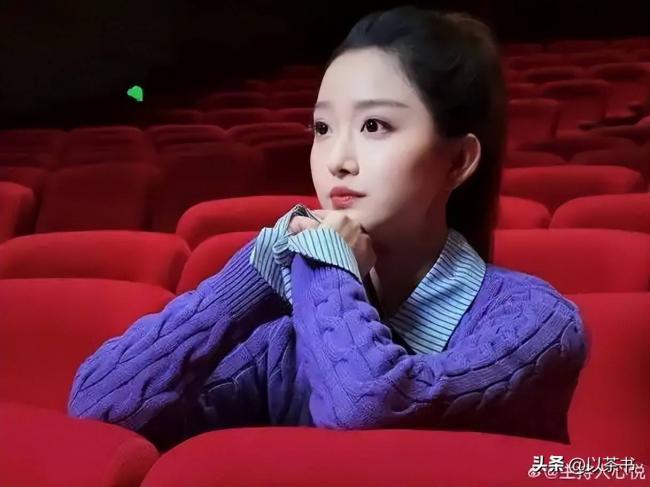 她比董卿知性、比周涛漂亮、39岁未婚育 她比董卿知性、比周涛漂亮、39岁未婚育