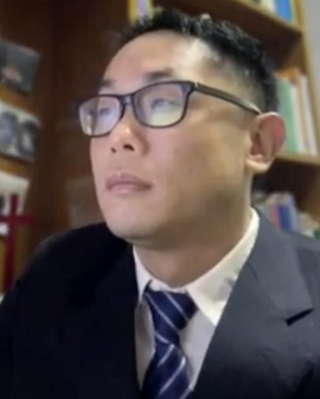 佛州代孕母亲生下3胞胎、中国生父却无法来美 佛州代孕母亲生下3胞胎、中国生父却无法来美