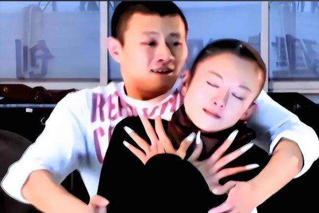 舞伴猝逝后岁杨丽萍近况曝光,难怪小彩旗不接班 舞伴猝逝后岁杨丽萍近况曝光,难怪小彩旗不接班