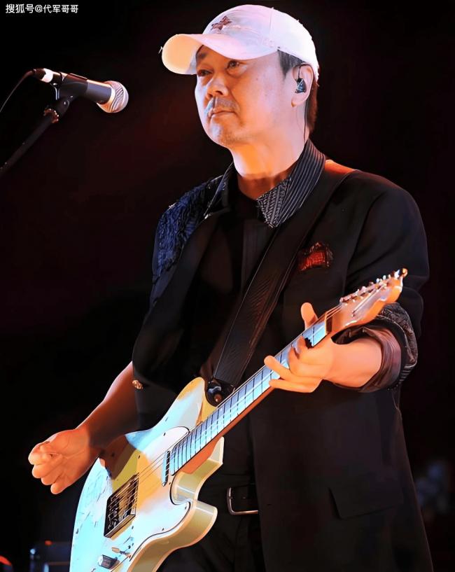 65岁摇滚教父崔健 曾和她未婚生女 今婚恋成谜 65岁摇滚教父崔健 曾和她未婚生女 今婚恋成谜