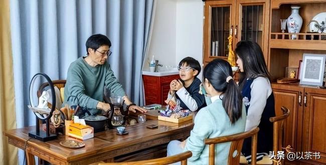 央视夫妻辞掉铁饭碗定居丽江13年，现状被曝