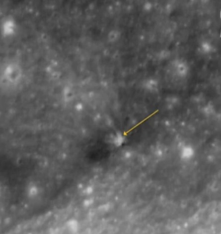 SpaceX火箭高速撞月 NASA公布震撼画面 SpaceX火箭高速撞月 NASA公布震撼画面
