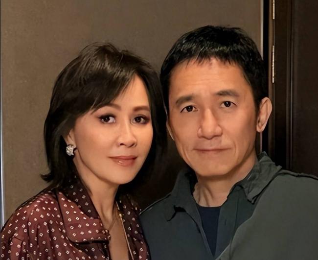 这一次,刘嘉玲也救不了原形毕露的梁朝伟 这一次,刘嘉玲也救不了原形毕露的梁朝伟