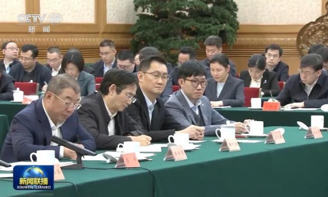 中国量化基金重挫 梁文锋旗下基金跌逾20% 中国量化基金重挫 梁文锋旗下基金跌逾20%