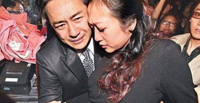 5年4胎从不坐月子 40岁的她老过56岁丈夫 5年4胎从不坐月子 40岁的她老过56岁丈夫