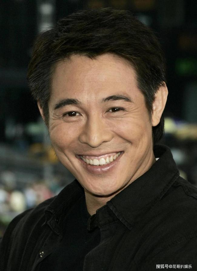 向太揭秘港圈男神冻龄 靠的不是自律是狠活 向太揭秘港圈男神冻龄 靠的不是自律是狠活