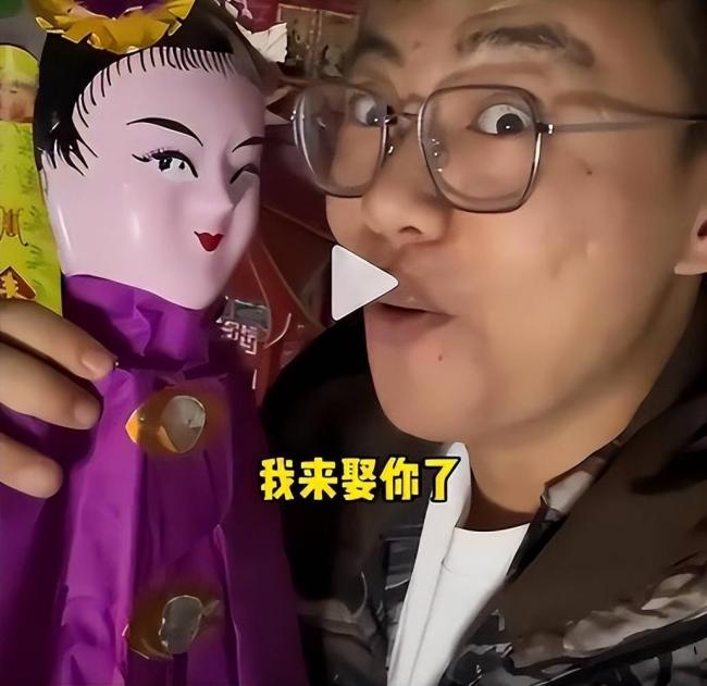 被称“全网八字最硬的男人”,如今他的面相大变 被称“全网八字最硬的男人”,如今他的面相大变
