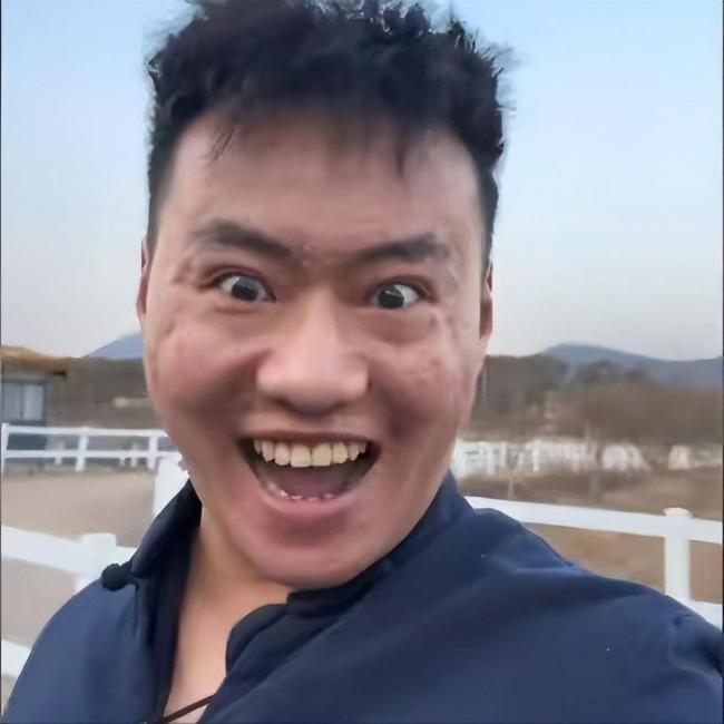 被称“全网八字最硬的男人”,如今他的面相大变 被称“全网八字最硬的男人”,如今他的面相大变