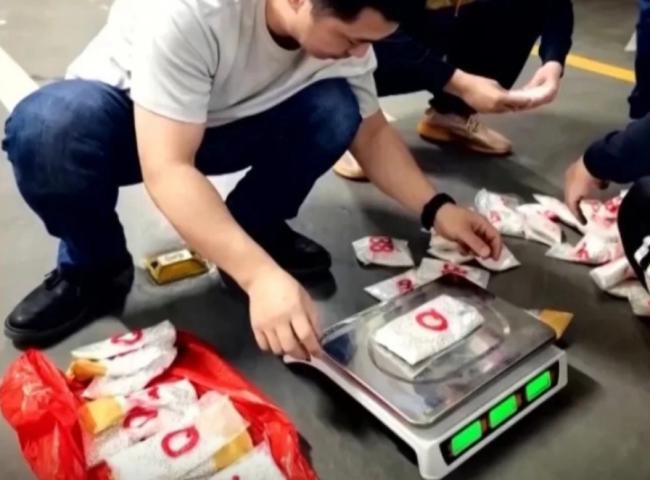 深圳特大白银走私案  以“蚂蚁搬家”方式偷运