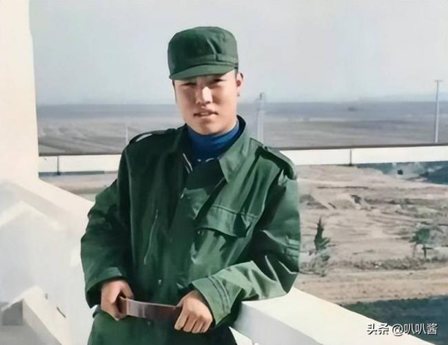 手机在桌缝里录了40分钟 他一顿饭就被卖了 手机在桌缝里录了40分钟 他一顿饭就被卖了