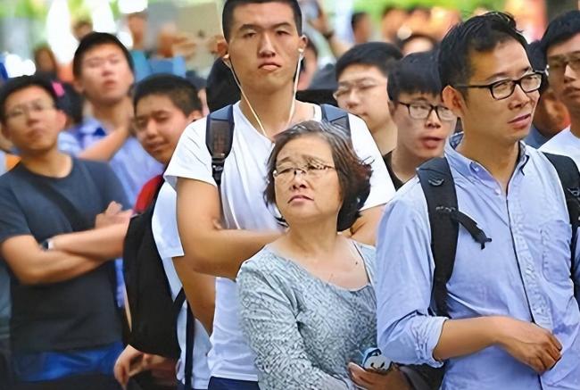 残酷预警!再这样下去,社会将现“大批狠人” 残酷预警!再这样下去,社会将现“大批狠人”