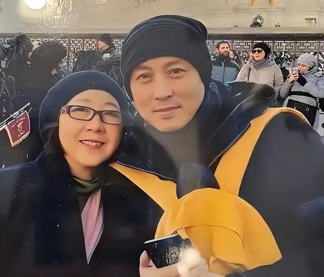 他是红楼第一美男,今62岁享受天伦,住豪宅 他是红楼第一美男,今62岁享受天伦,住豪宅