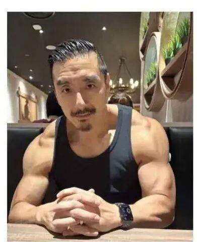 中年教授拿自己实验 8个月身体年轻近15岁 中年教授拿自己实验 8个月身体年轻近15岁