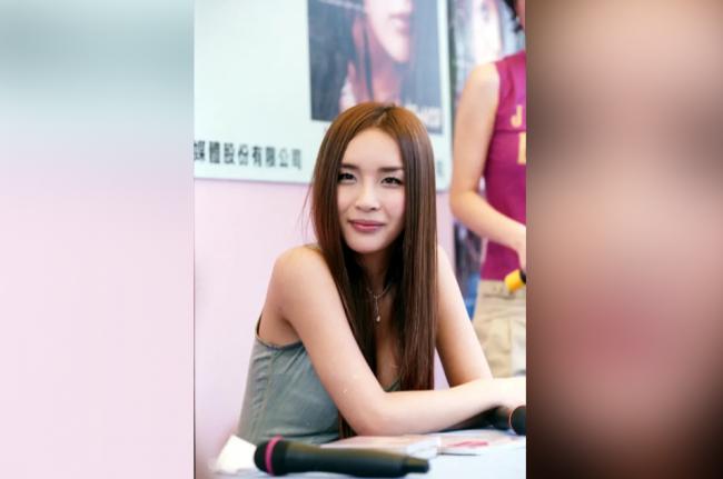 最美变性人爆手术后遗症 骨骼状态不如80岁老母 最美变性人爆手术后遗症 骨骼状态不如80岁老母