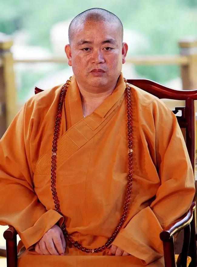 上联“许家印钱骗万亿” 下联非常精彩