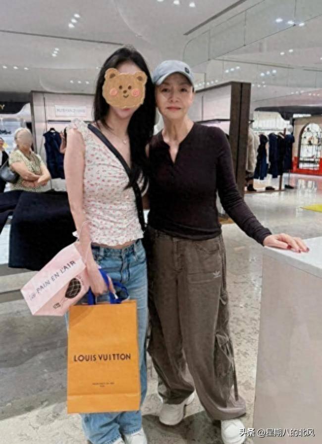 宋丹丹被传12亿身家公证,每月给儿子80万 宋丹丹被传12亿身家公证,每月给儿子80万