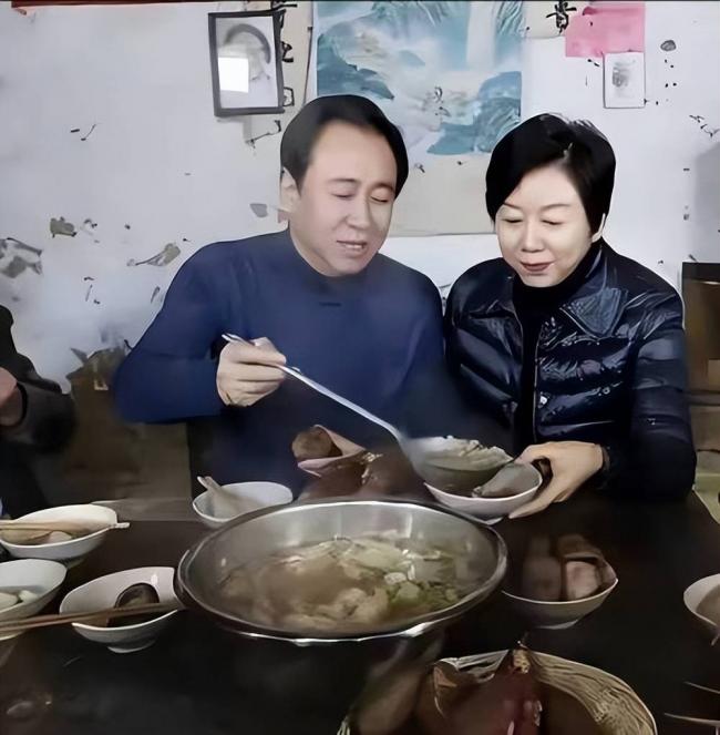 ����֮�� ����ӡ��ǣ��4Ů��