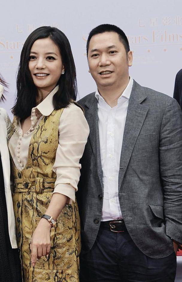 被封5年后赵薇再曝近况,瘦到脱相不敢认 被封5年后赵薇再曝近况,瘦到脱相不敢认