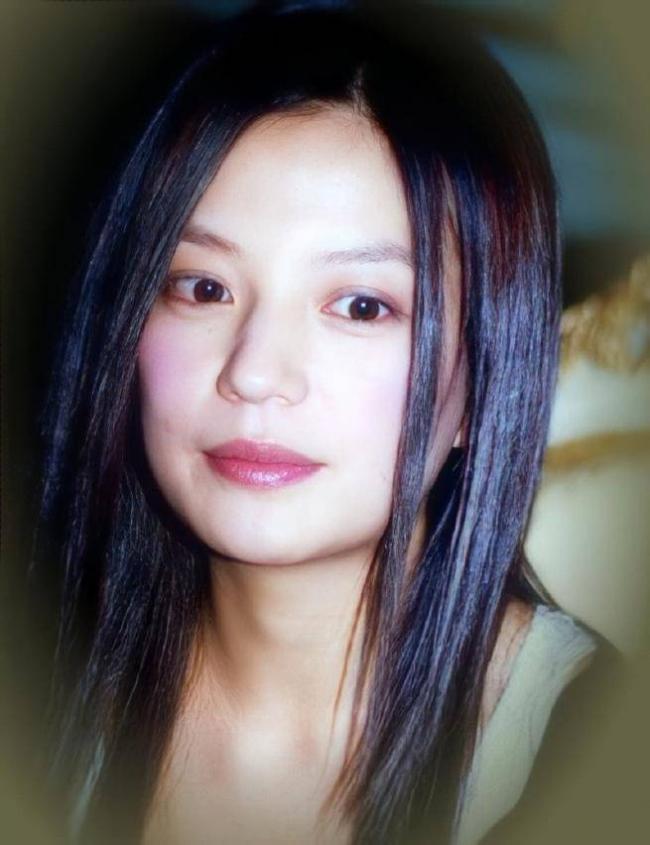 被封5年后赵薇再曝近况,瘦到脱相不敢认 被封5年后赵薇再曝近况,瘦到脱相不敢认