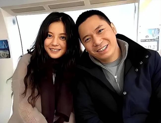 被封5年后赵薇再曝近况,瘦到脱相不敢认 被封5年后赵薇再曝近况,瘦到脱相不敢认