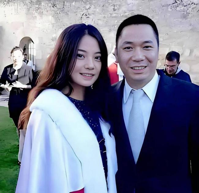 被封5年后赵薇再曝近况,瘦到脱相不敢认 被封5年后赵薇再曝近况,瘦到脱相不敢认