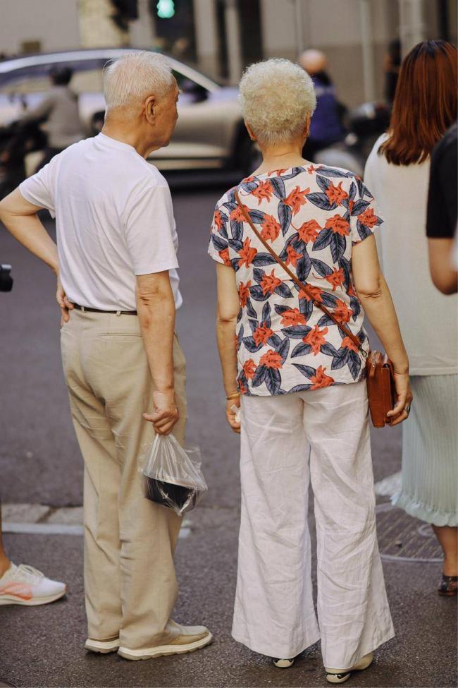 到了上海,发现奶奶们太会穿了 到了上海,发现奶奶们太会穿了
