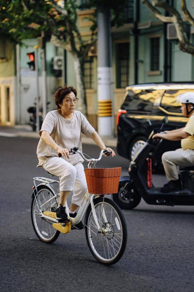 到了上海,发现奶奶们太会穿了 到了上海,发现奶奶们太会穿了