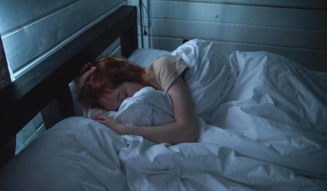 研究:这个“不好”的睡眠习惯 其实可以降血压 研究:这个“不好”的睡眠习惯 其实可以降血压