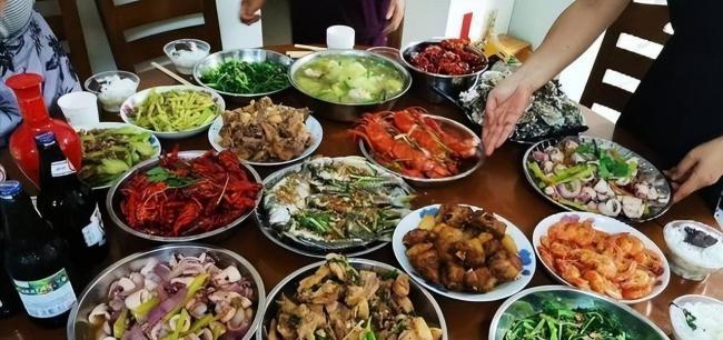 干了一辈子体制内，才发现60岁是一道鬼门关？