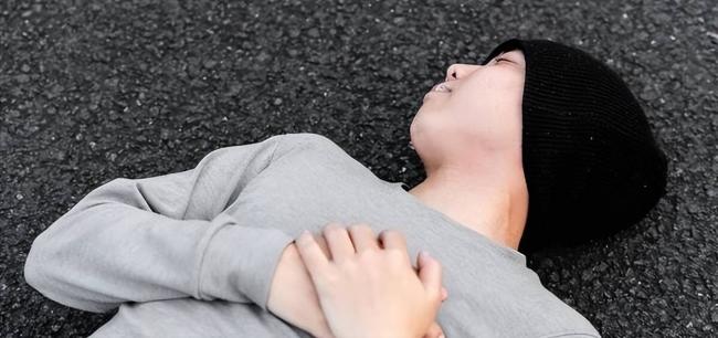 干了一辈子体制内，才发现60岁是一道鬼门关？