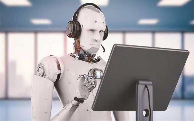职场人选 AI 别乱选,2 款热门工具差在哪 职场人选 AI 别乱选,2 款热门工具差在哪