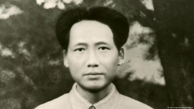 中国未回归“毛时代”，也从未真正离开