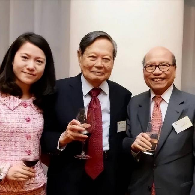 原来他是翁帆父亲,如今在北京养老很安稳 原来他是翁帆父亲,如今在北京养老很安稳