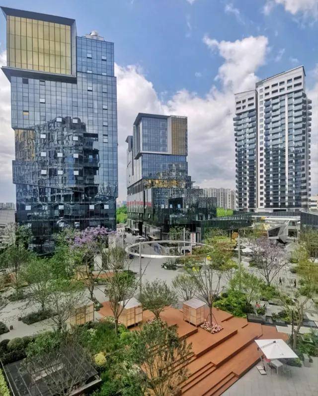买房靠近这5处，10家9富