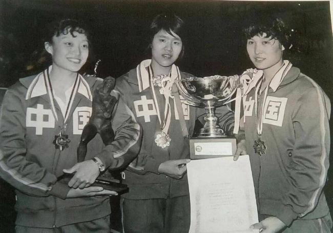 女排首任队长弃官下海,北京有楼女儿是国际超模 女排首任队长弃官下海,北京有楼女儿是国际超模