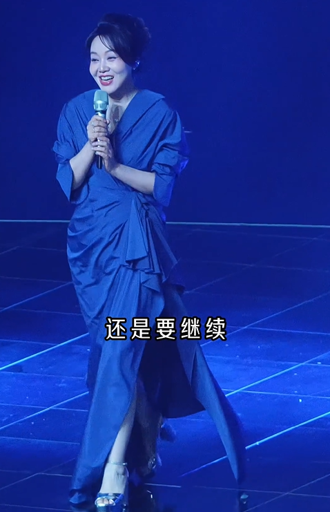 大湾区晚会:李宇春身材真好,刘涛好惊艳 大湾区晚会:李宇春身材真好,刘涛好惊艳