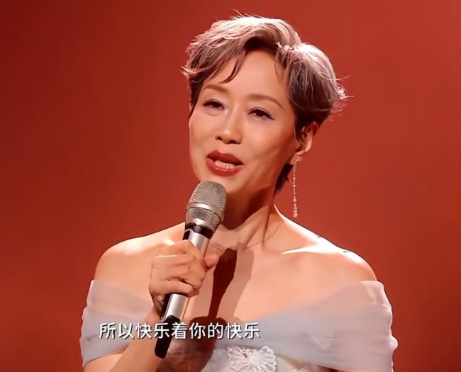 大湾区晚会:李宇春身材真好,刘涛好惊艳 大湾区晚会:李宇春身材真好,刘涛好惊艳