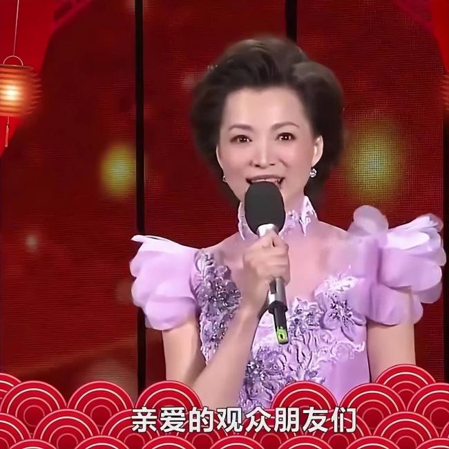 官媒发文官宣!52岁董卿终于等到好消息 官媒发文官宣!52岁董卿终于等到好消息