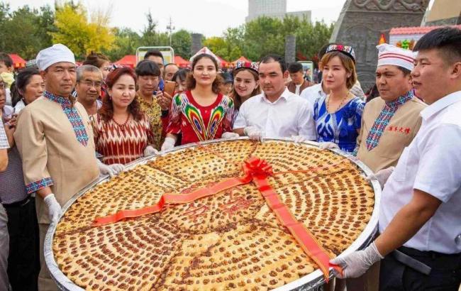 重油重糖!只有中国人把月饼做成战地口粮 重油重糖!只有中国人把月饼做成战地口粮