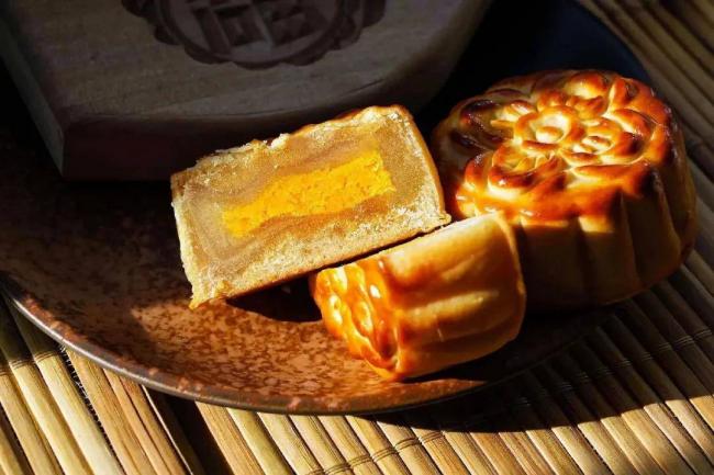 重油重糖!只有中国人把月饼做成战地口粮 重油重糖!只有中国人把月饼做成战地口粮
