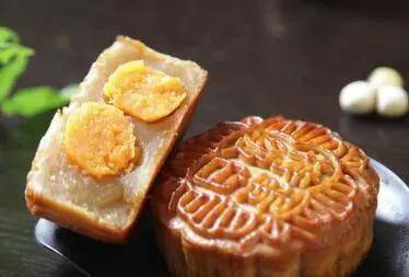 重油重糖!只有中国人把月饼做成战地口粮 重油重糖!只有中国人把月饼做成战地口粮